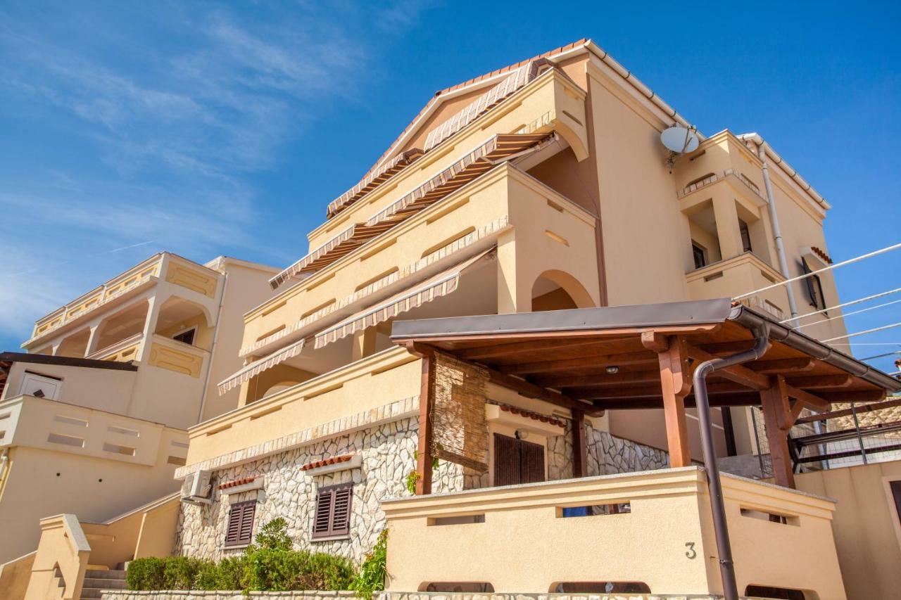 Apartmani Komesic Зубовичи Экстерьер фото