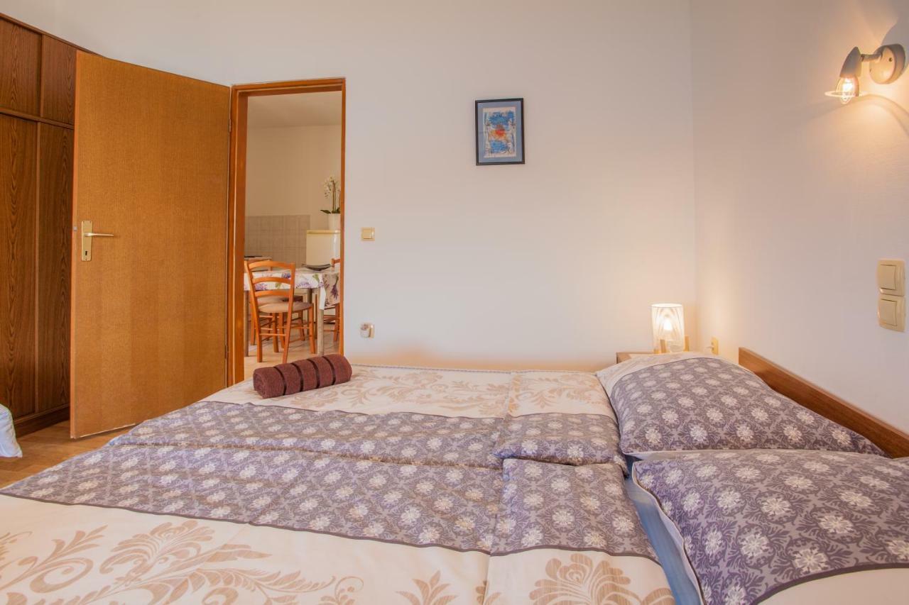 Apartmani Komesic Зубовичи Экстерьер фото