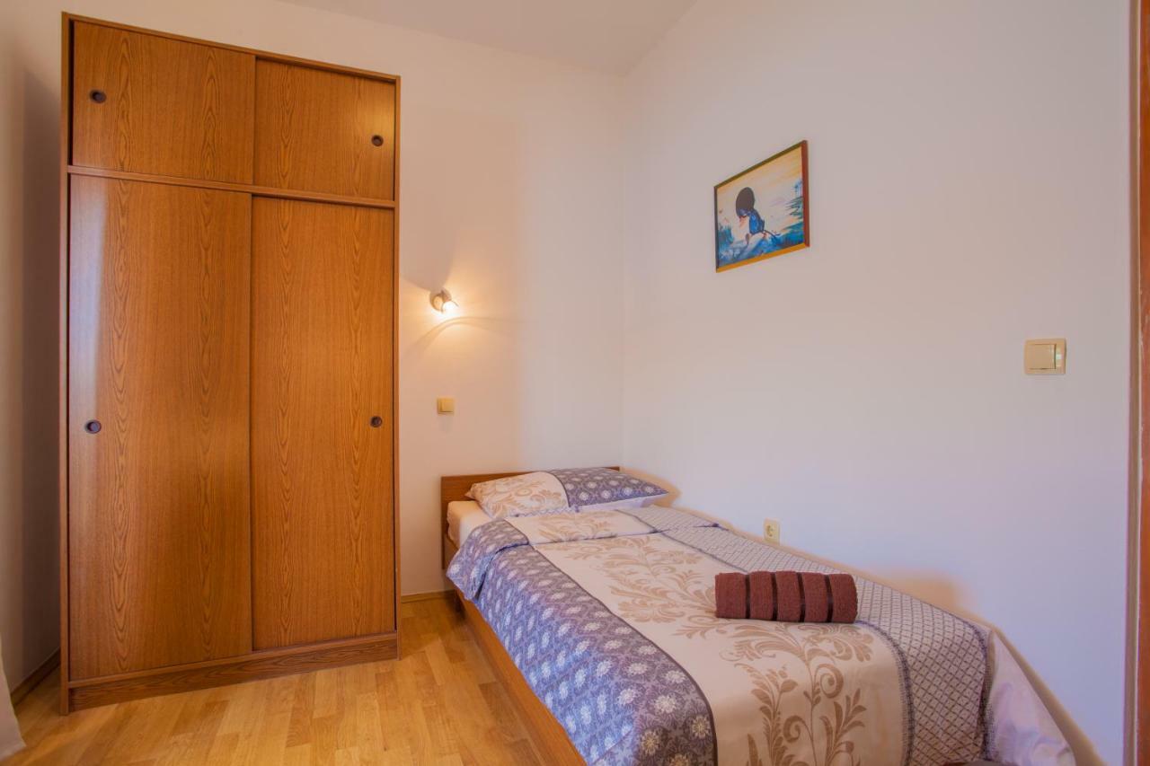 Apartmani Komesic Зубовичи Экстерьер фото