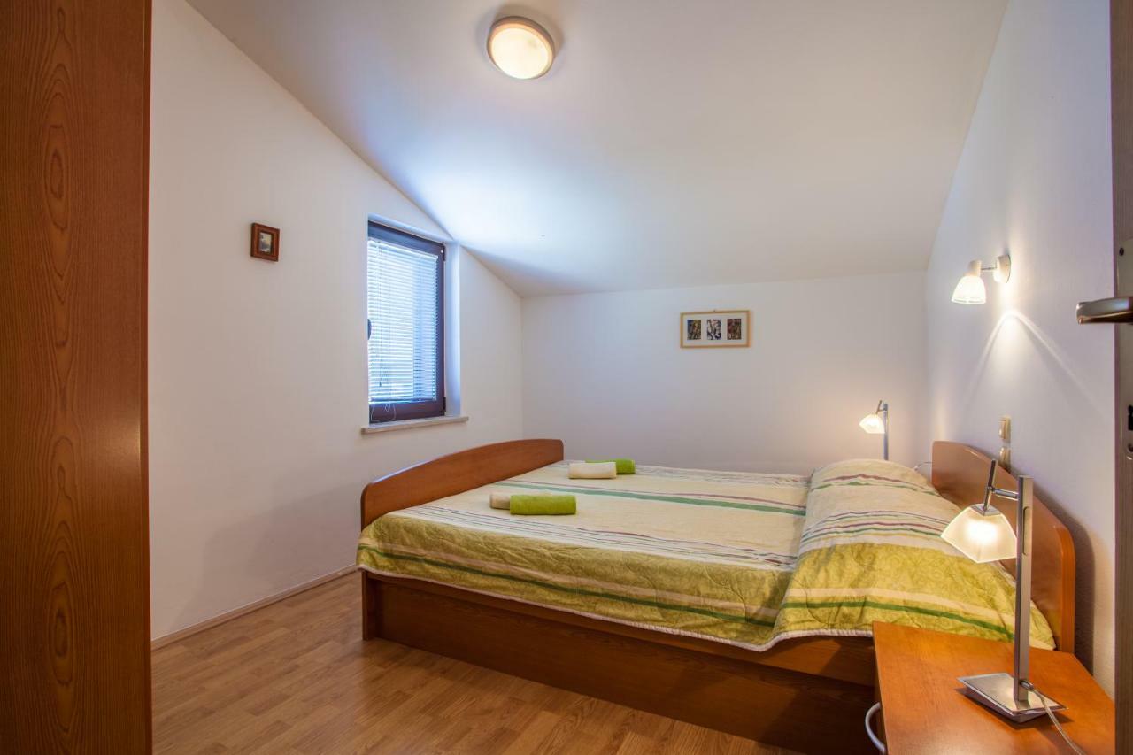 Apartmani Komesic Зубовичи Экстерьер фото
