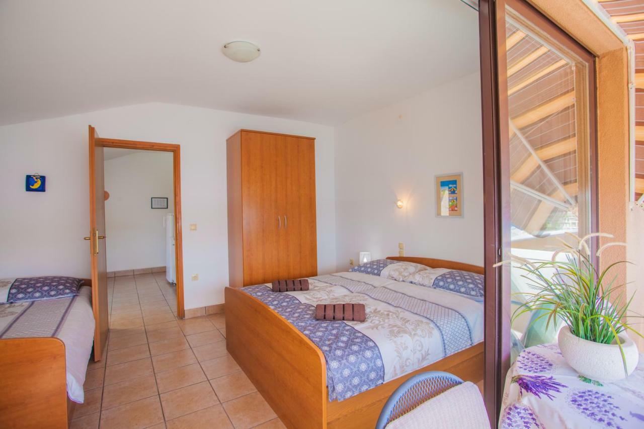 Apartmani Komesic Зубовичи Экстерьер фото