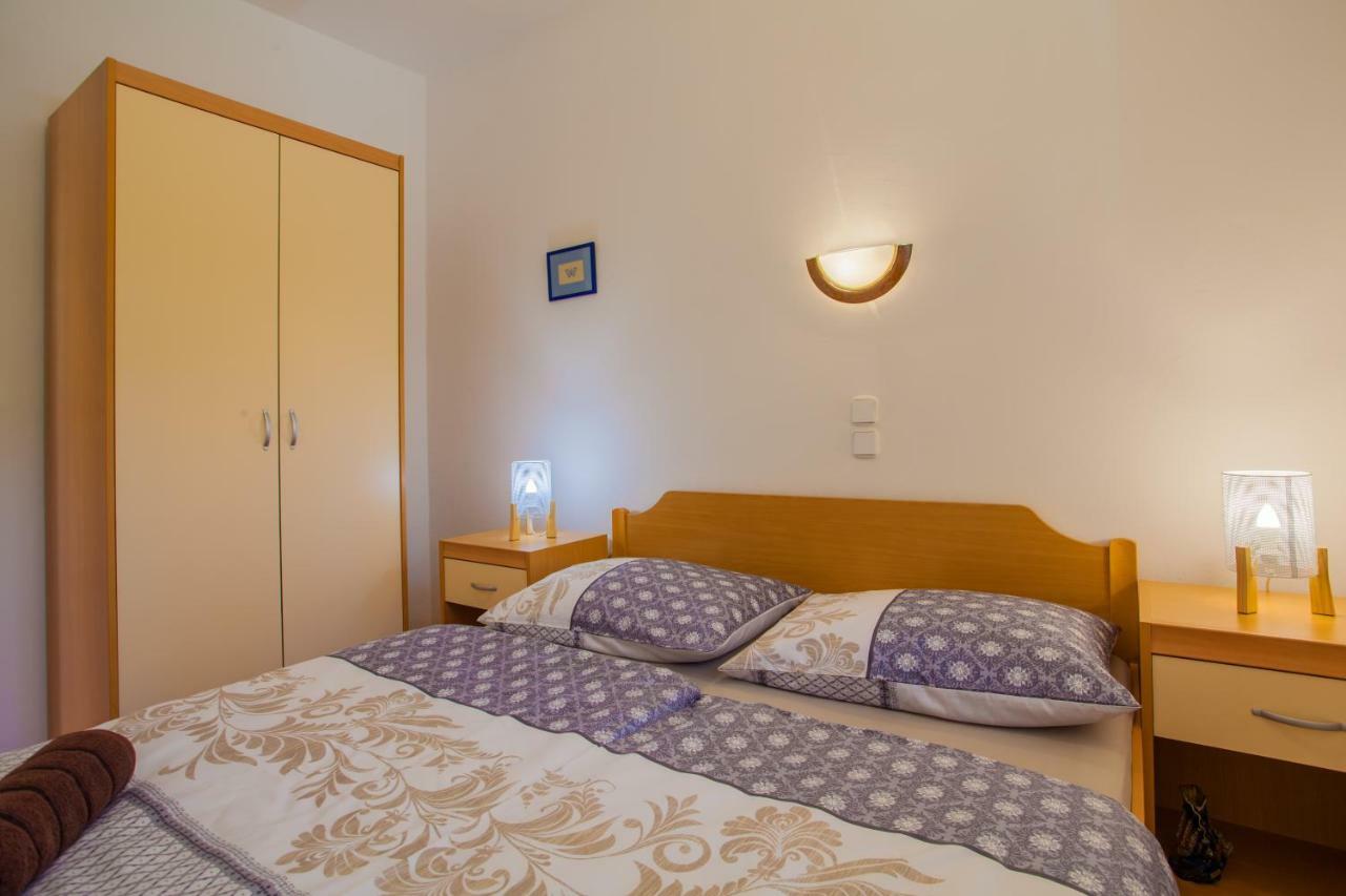 Apartmani Komesic Зубовичи Экстерьер фото