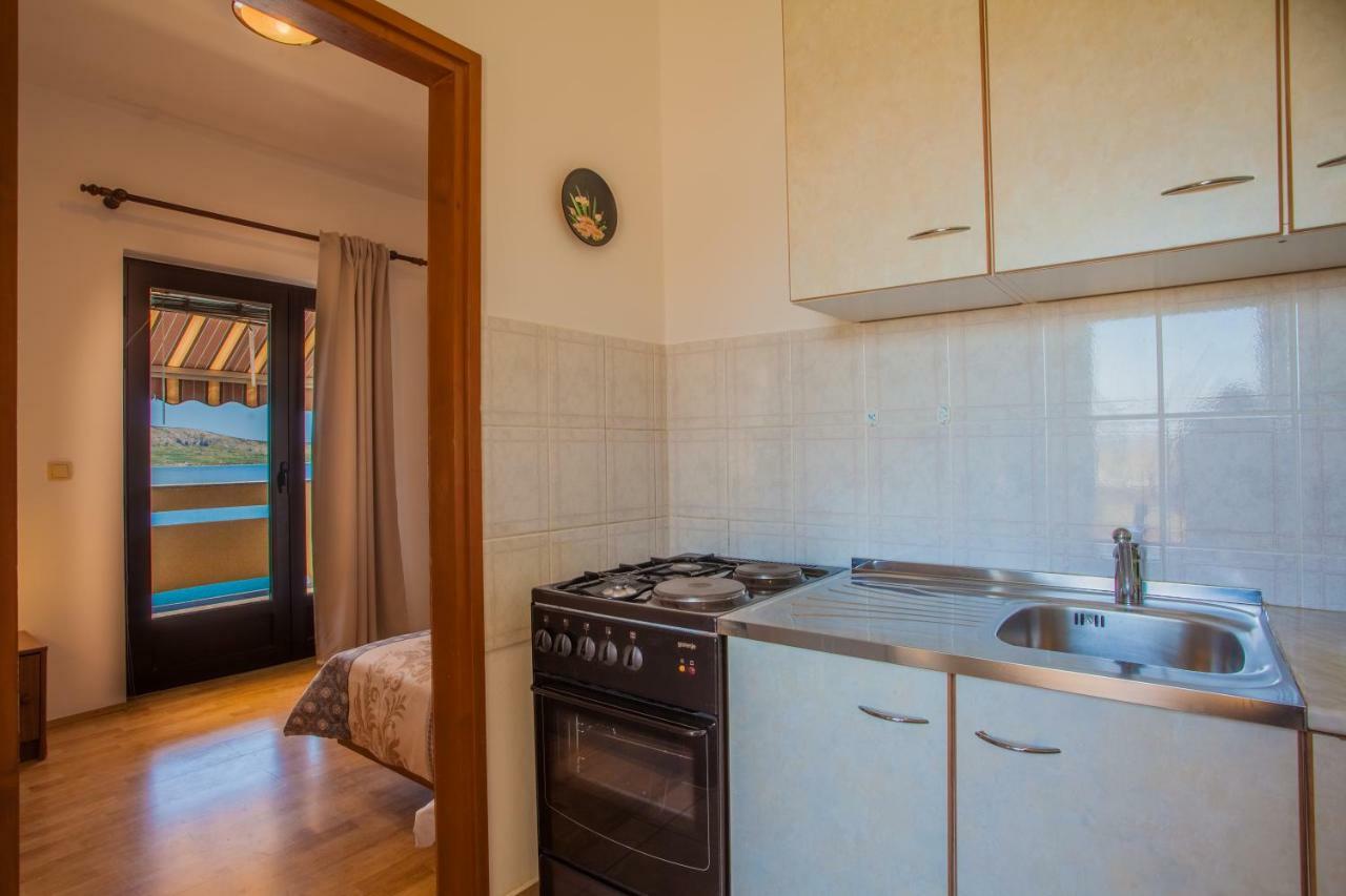Apartmani Komesic Зубовичи Экстерьер фото