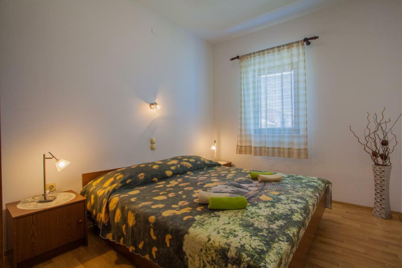 Apartmani Komesic Зубовичи Экстерьер фото